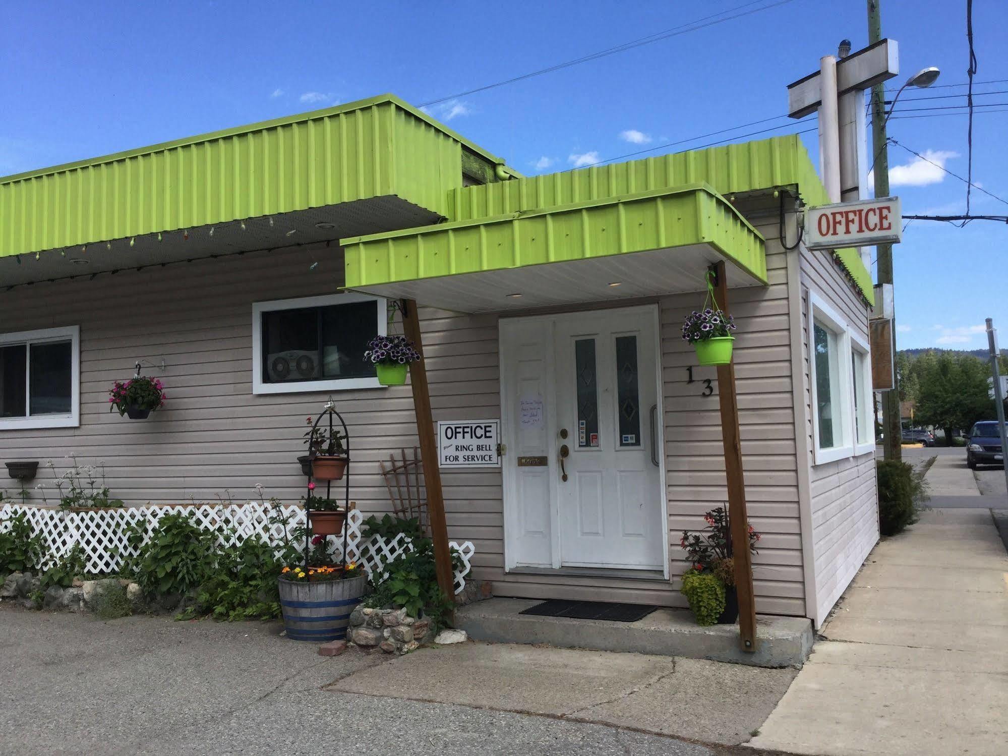 The Cedars Motel Princeton Exterior photo